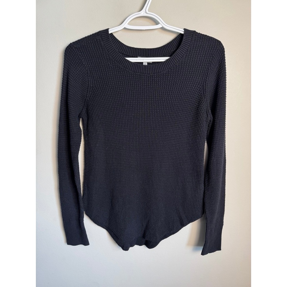 Kismet Womens Black Waffle Knit Crewneck Sweater M Casual Cozy Minimalist Layer